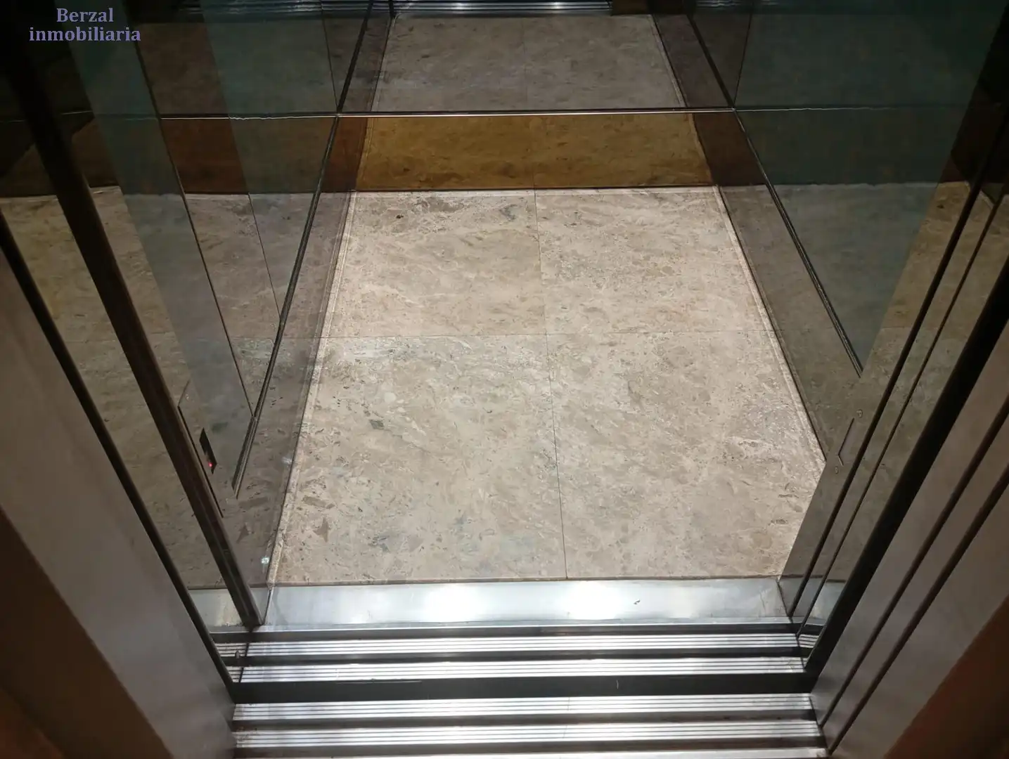 Piso de alquiler en  Logroño con Calefacción, Jardín privado y Terraza
