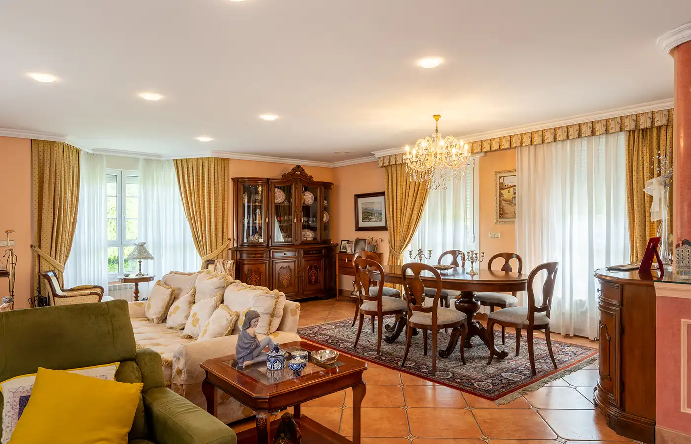 Chalet con terraza en venta en Avenida Rosalía Castro 126, imagen 5