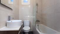 Bathroom of Flat for sale in  Barcelona Capital  with Heating and Balcony