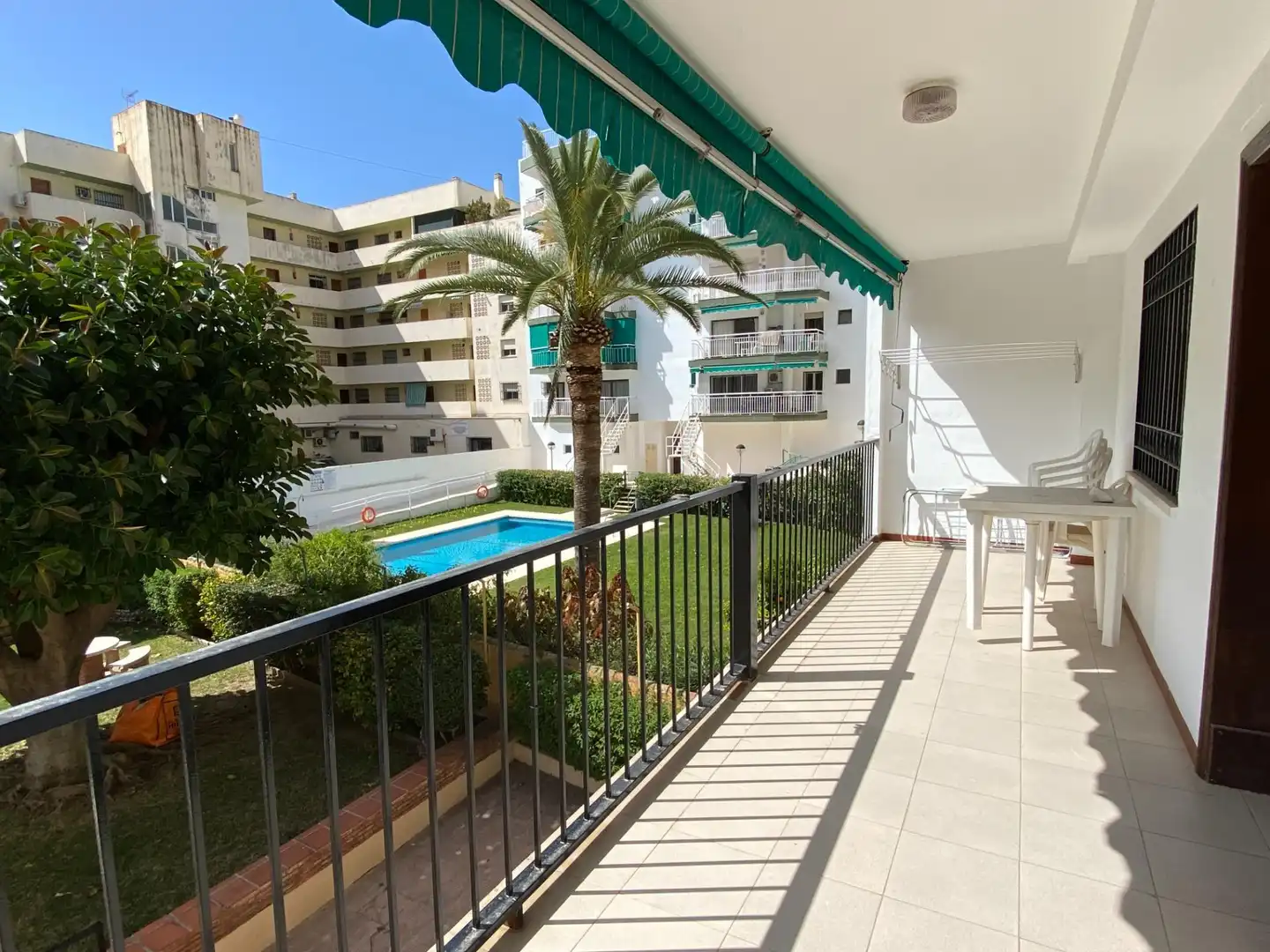 Exterior view of Flat for sale in Fuengirola  with Storage room and Community pool