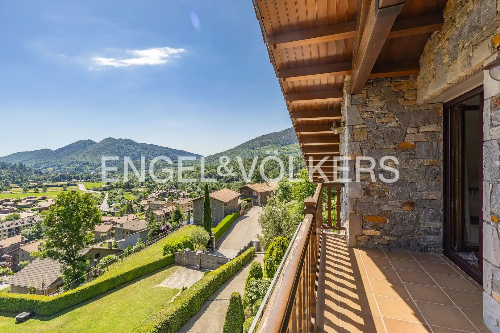 Terrassa de Casa o xalet en venda en Llanars amb Calefacció, Jardí privat i Parquet