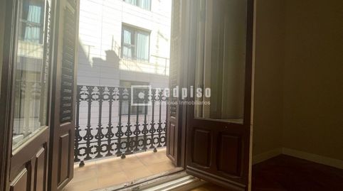 Foto 3 de Piso de alquiler en Del Prado, Cortes - Huertas, Madrid Capital