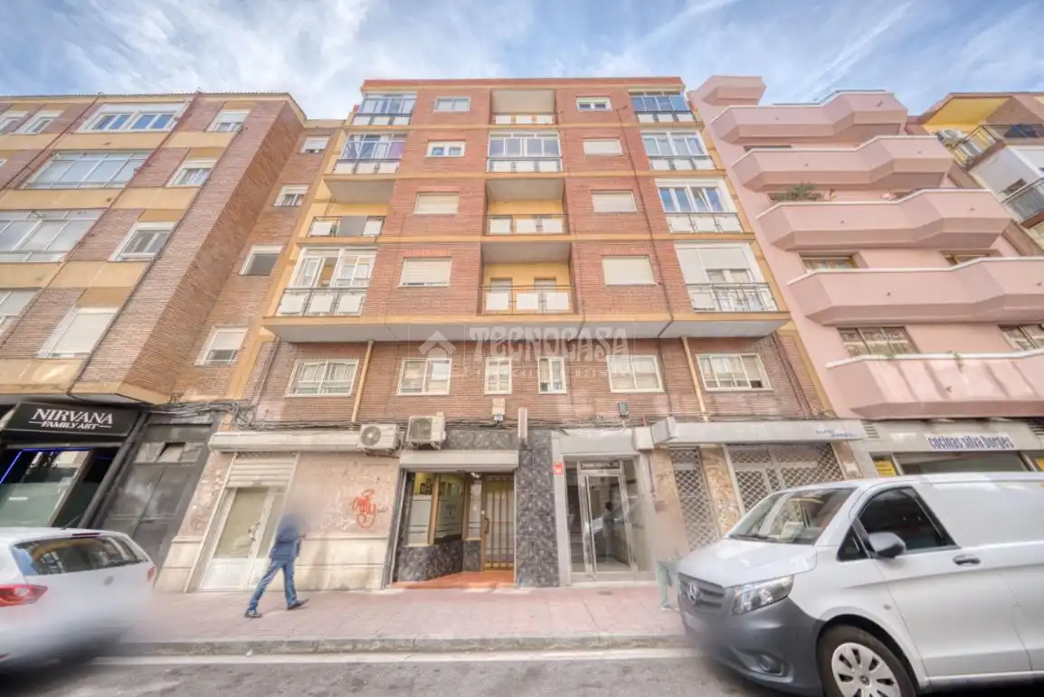 Flat for sale in Circular