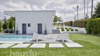 Terrace of House or chalet for sale in Rubí  with Air Conditioner, Heating and Private garden