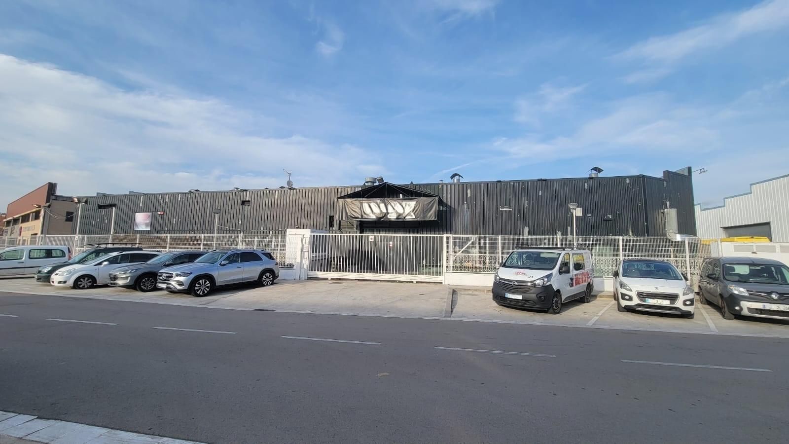 Vista exterior de Nau industrial en venda en Igualada
