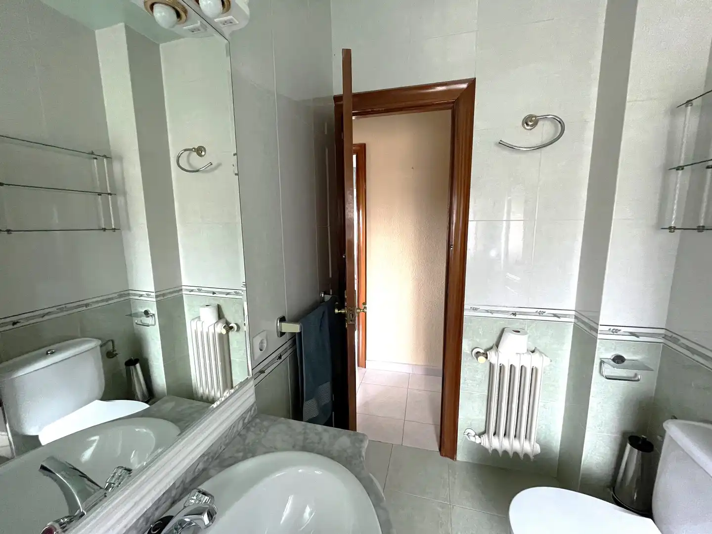 Flat for sale in Calle de Valle Inclán, Las Águilas
