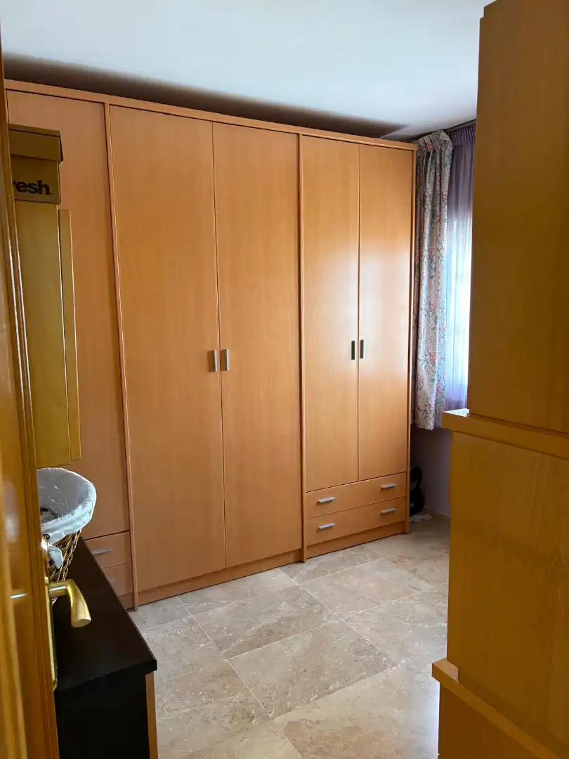 Habitación de Casa adosada en venta en Barcelona con Aire acondicionado, Calefacción y Jardín privado