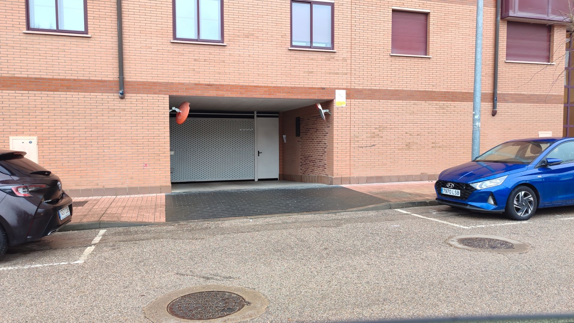 Parkplatz von Garage miete in Soria Capital 