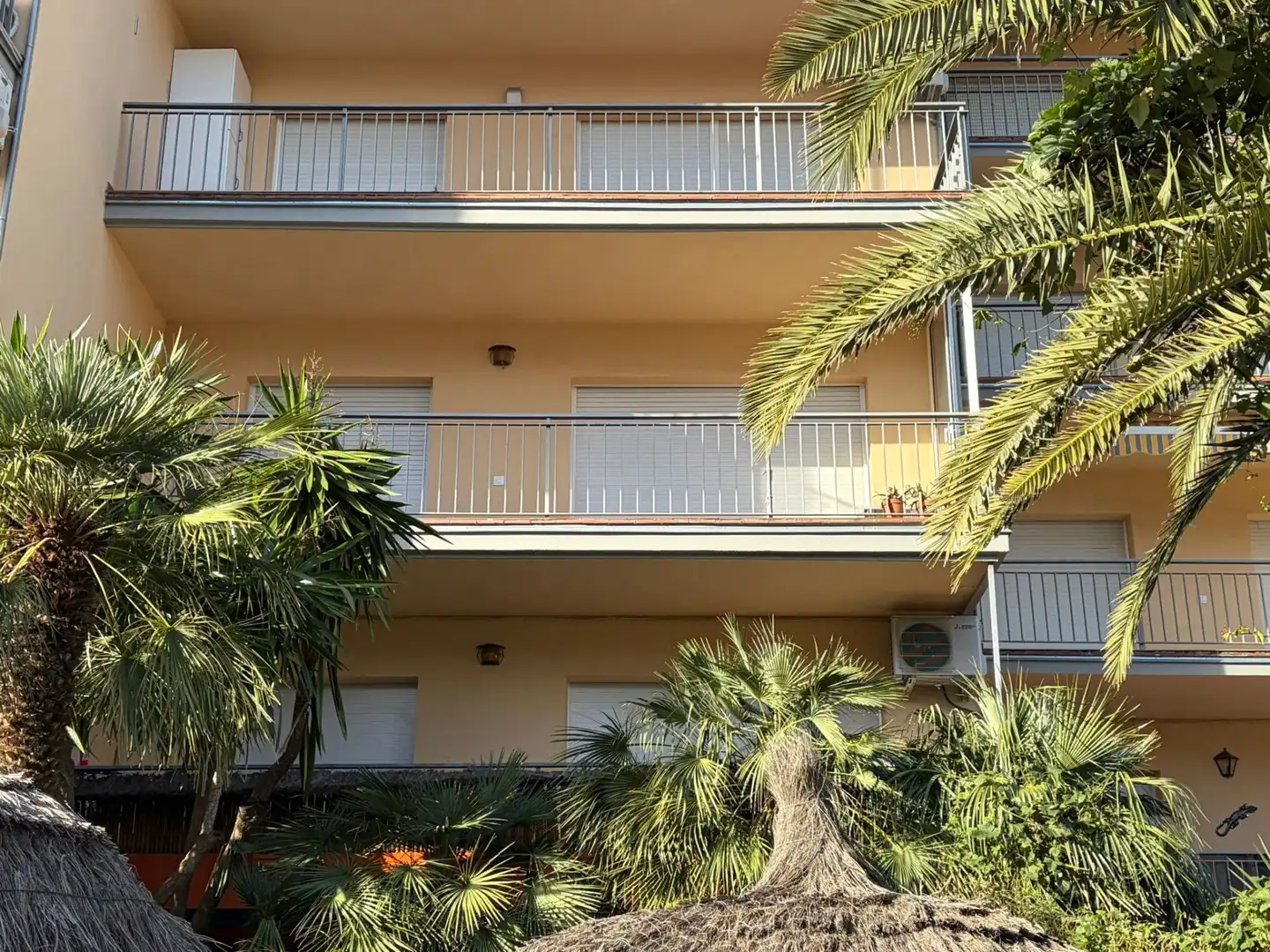 Exterior view of Apartments for sale in Roses  with Air Conditioner, Heating and Terrace