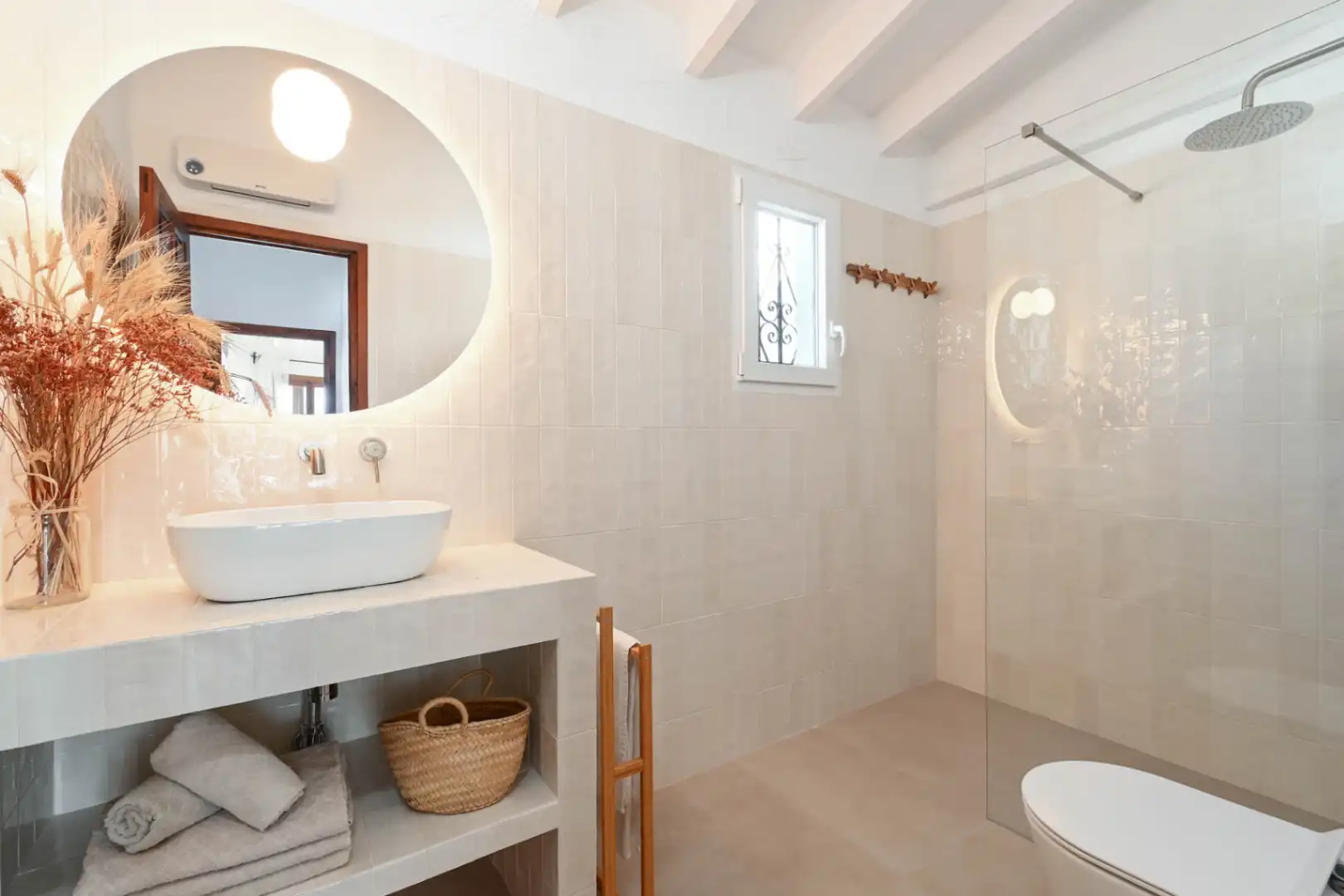 Baño de Finca rústica de alquiler en Moraira con Aire acondicionado, Calefacción y Terraza