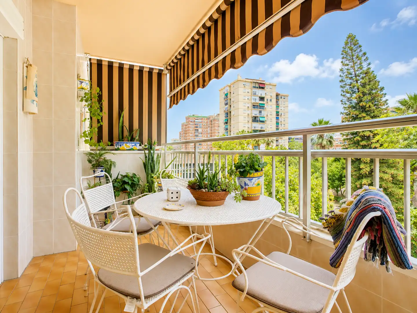 Terrassa de Apartament en venda en Málaga amb Jardí privat, Traster i Microones