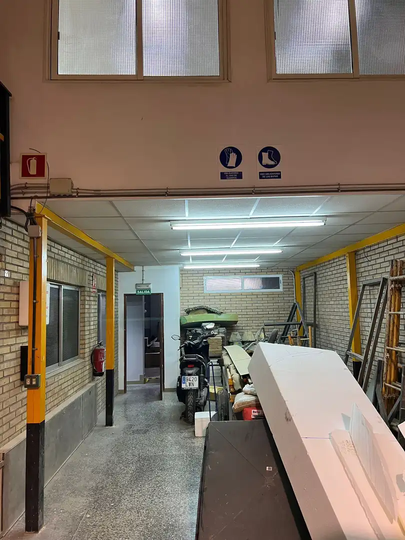 Nave industrial de alquiler en Brazo del Gitano, La Cruz