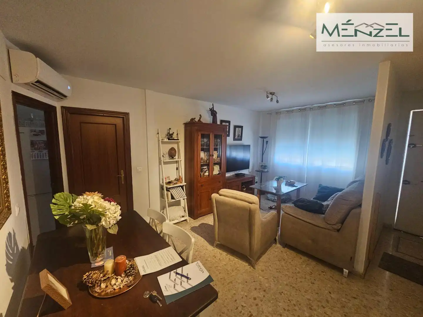 Sala de estar de Planta baja en venta en Coria del Río