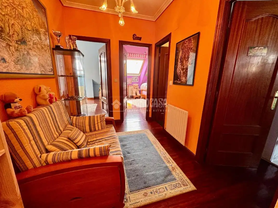 Piso en venta en El Astillero   con Calefacción, Parquet y Terraza