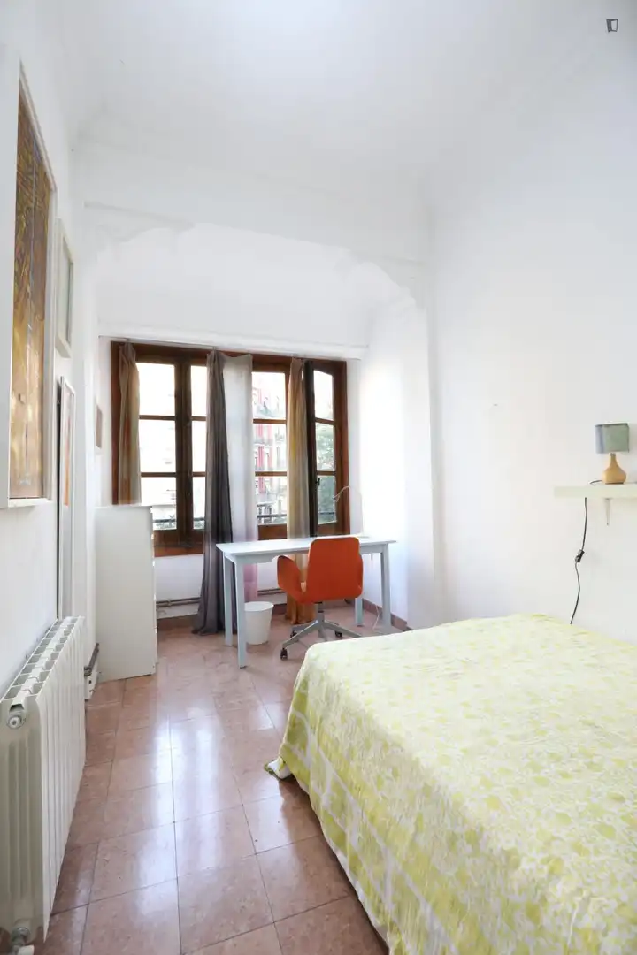 Habitación de Casa o chalet para compartir en Valencia con Calefacción, Amueblado y Horno