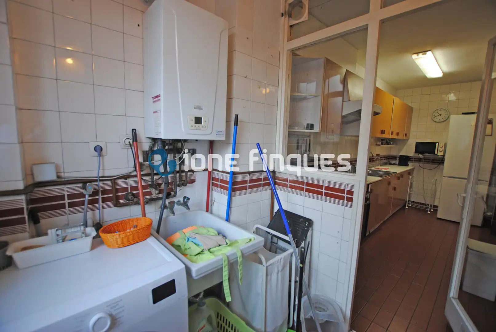 Kitchen of Flat for sale in Cerdanyola del Vallès  with Heating, Terrace and Storage room