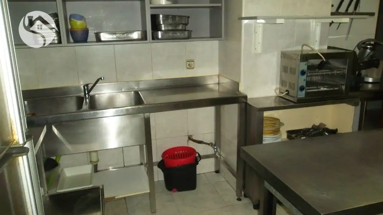 Kitchen of Commercial properties for sale in El Provencio    with Air Conditioner and Heating