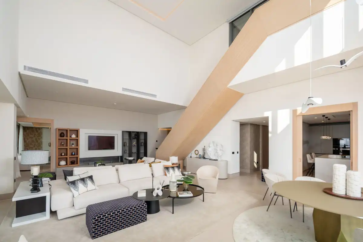 Sala d'estar de Àtic en venda en Málaga amb Aire condicionat, Jardí privat i Terrassa