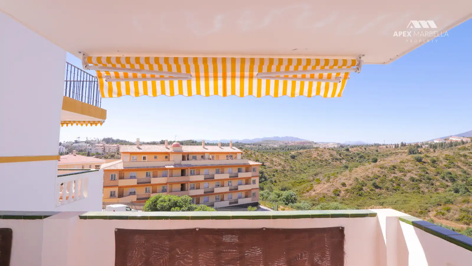 Terrasse von Wohnungen zum Verkauf in Mijas mit Terrasse, Abstellraum und Gemeinschaftspool