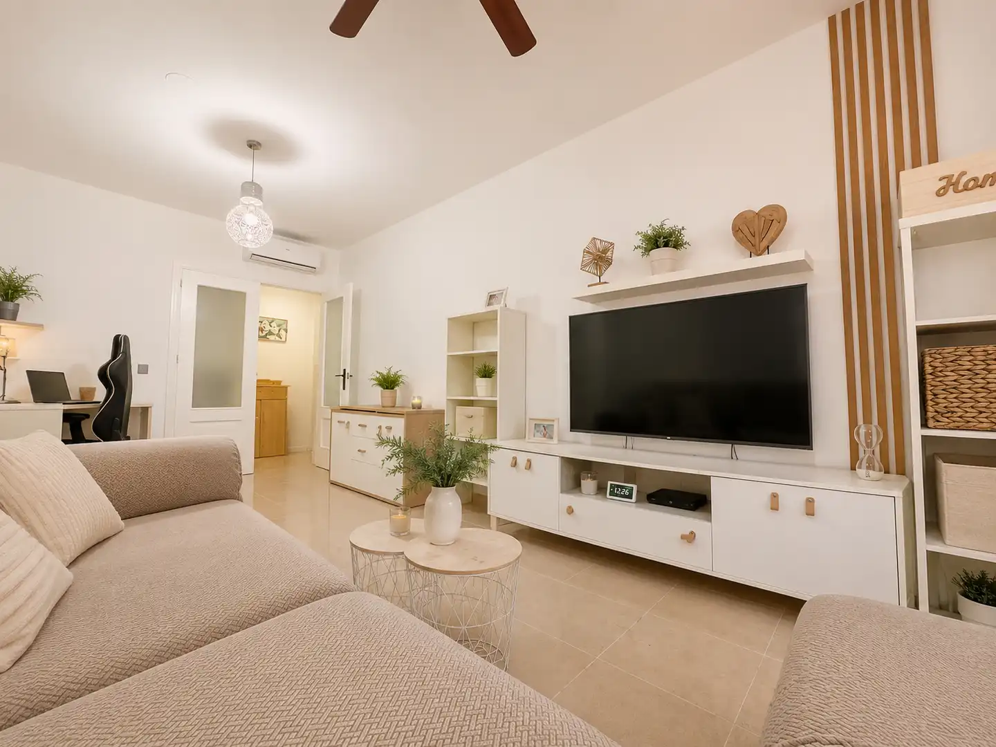 Living room of Flat for sale in Roquetas de Mar  with Air Conditioner, Terrace and Community pool