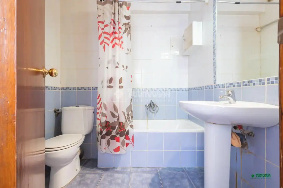 Bathroom of Flat for sale in Albox  with Air Conditioner and Balcony