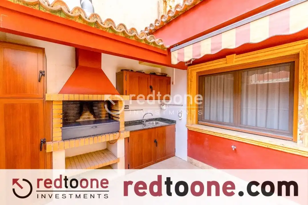Terrassa de Casa o xalet en venda en Orihuela amb Jardí privat, Terrassa i Piscina