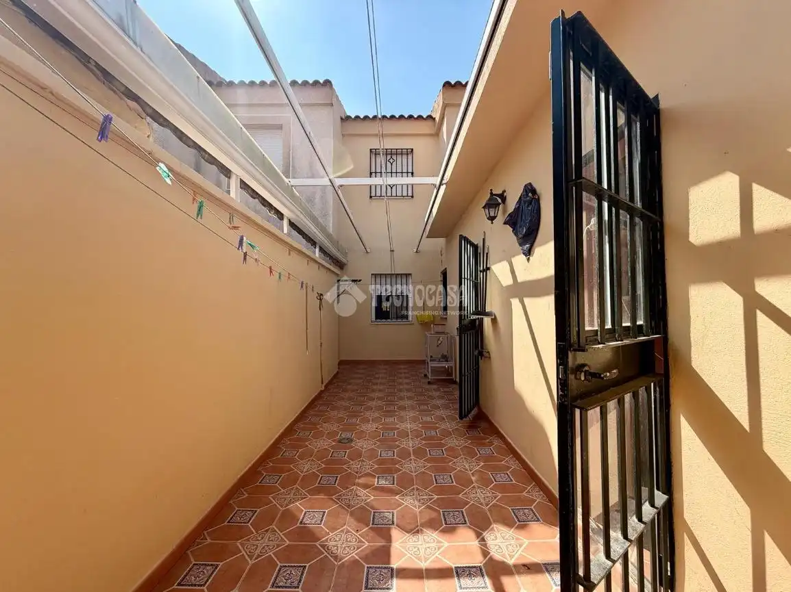 Außenansicht von Haus oder Chalet zum Verkauf in Jerez de la Frontera mit Klimaanlage und Terrasse