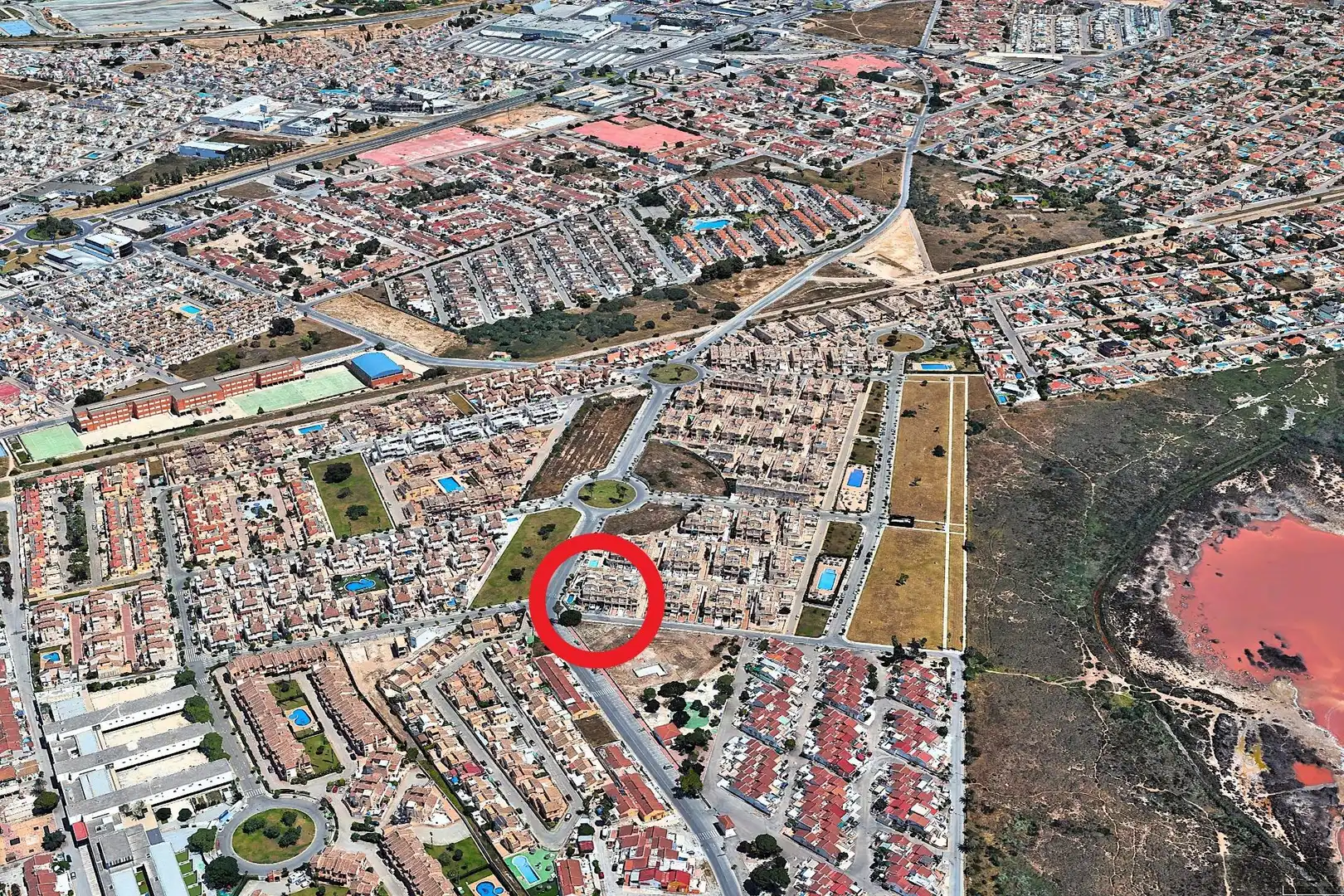Casa adosada en venta en Torrevieja con Aire acondicionado, Calefacción y Jardín privado
