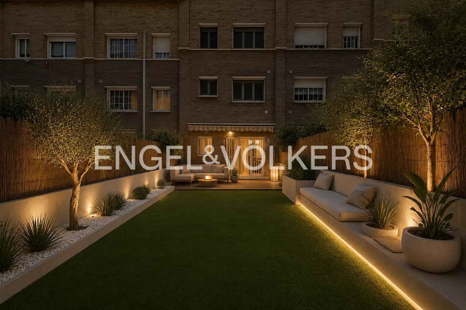 Terraced house with garden for sale in Carrer de Lola Anglada, imagen 2