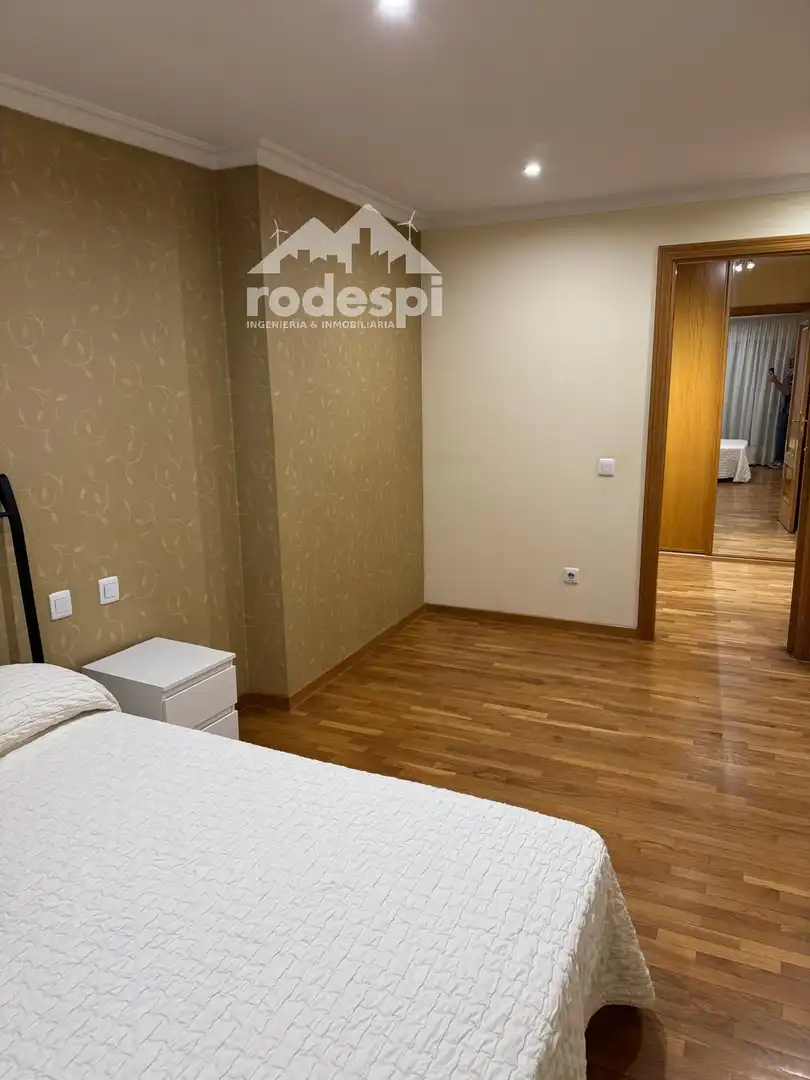 Habitación de Piso de alquiler en Ponteareas, Pontevedra