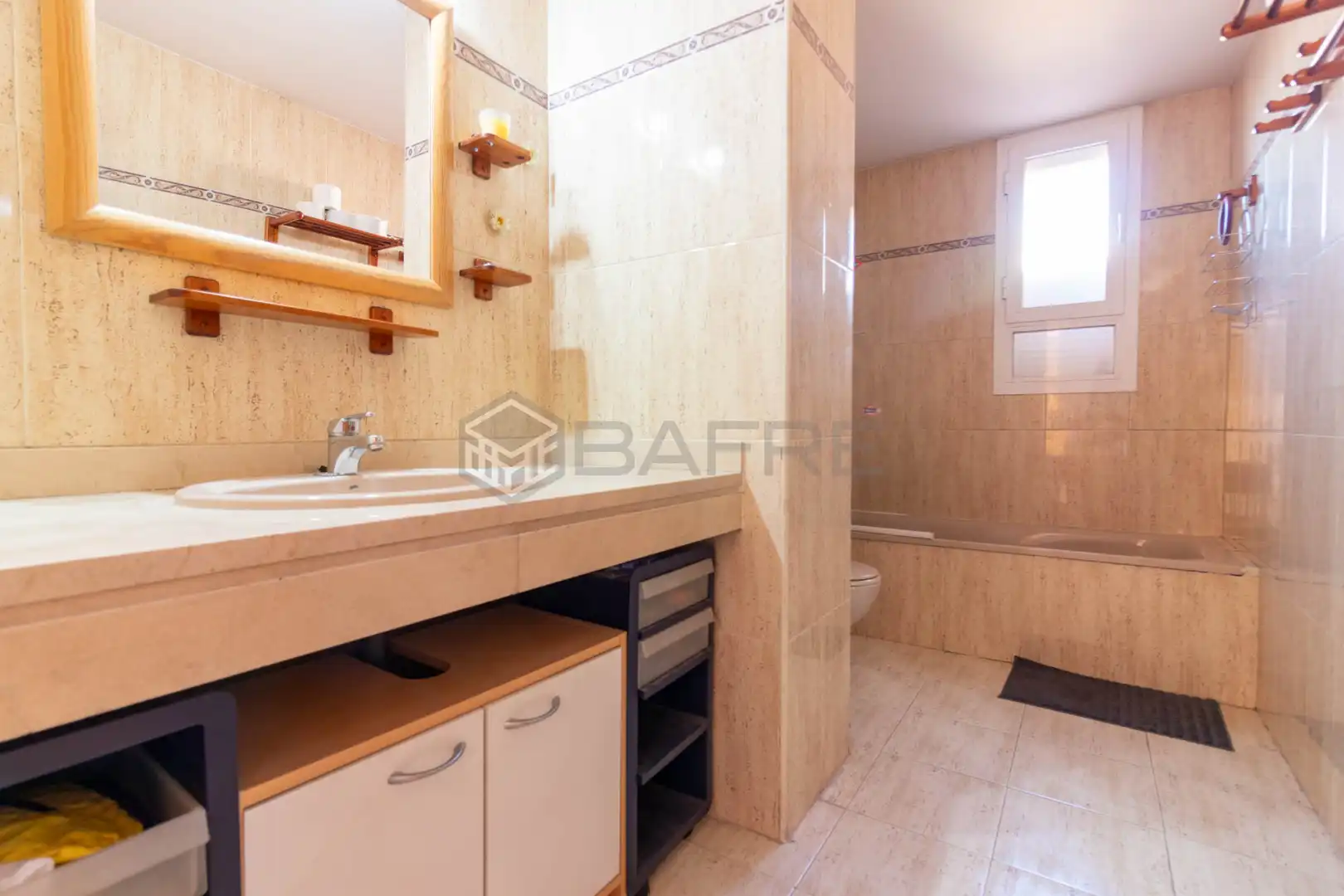 Bany de Àtic en venda en Madrid amb Aire condicionat, Jardí privat i Parquet