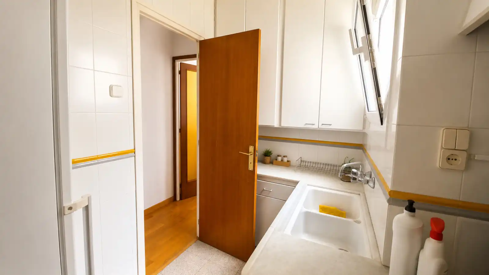 Cocina de Piso de alquiler en Badalona con Terraza, Amueblado y Balcón