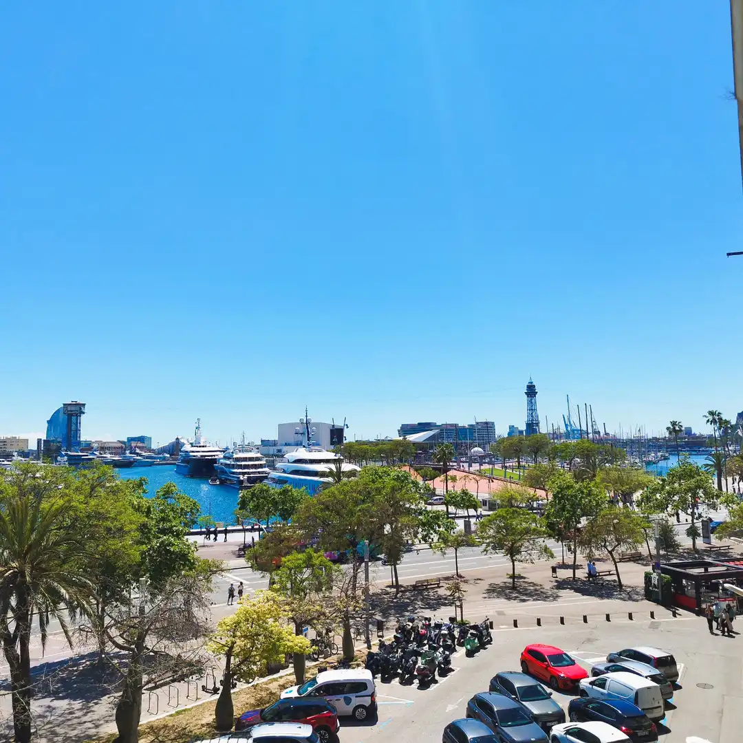 Exterior view of Flat for rent in Barcelona  with Air Conditioner, Heating and Furnished