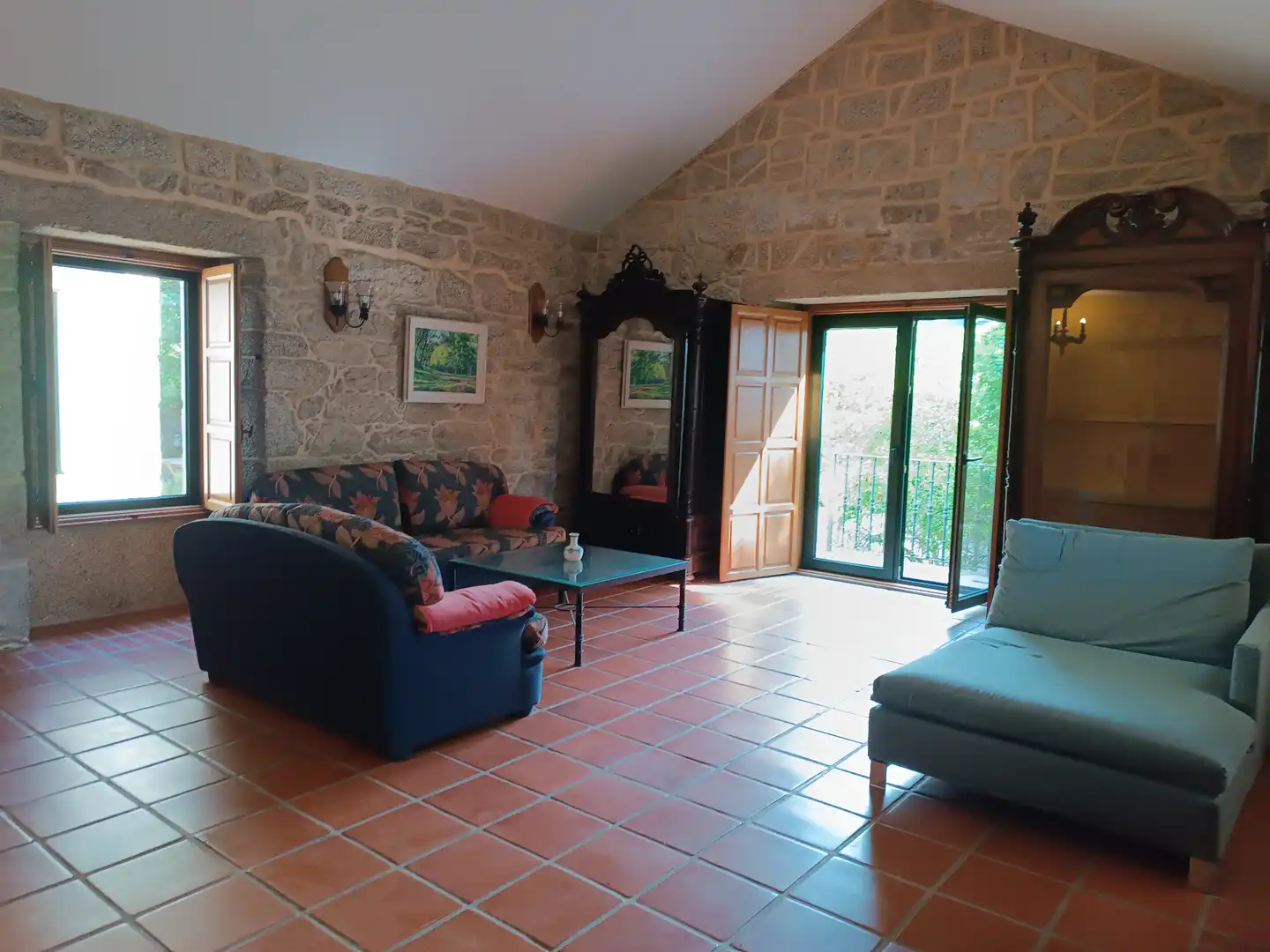 Sala d'estar de Casa o xalet en venda en Soutomaior amb Calefacció, Jardí privat i Terrassa