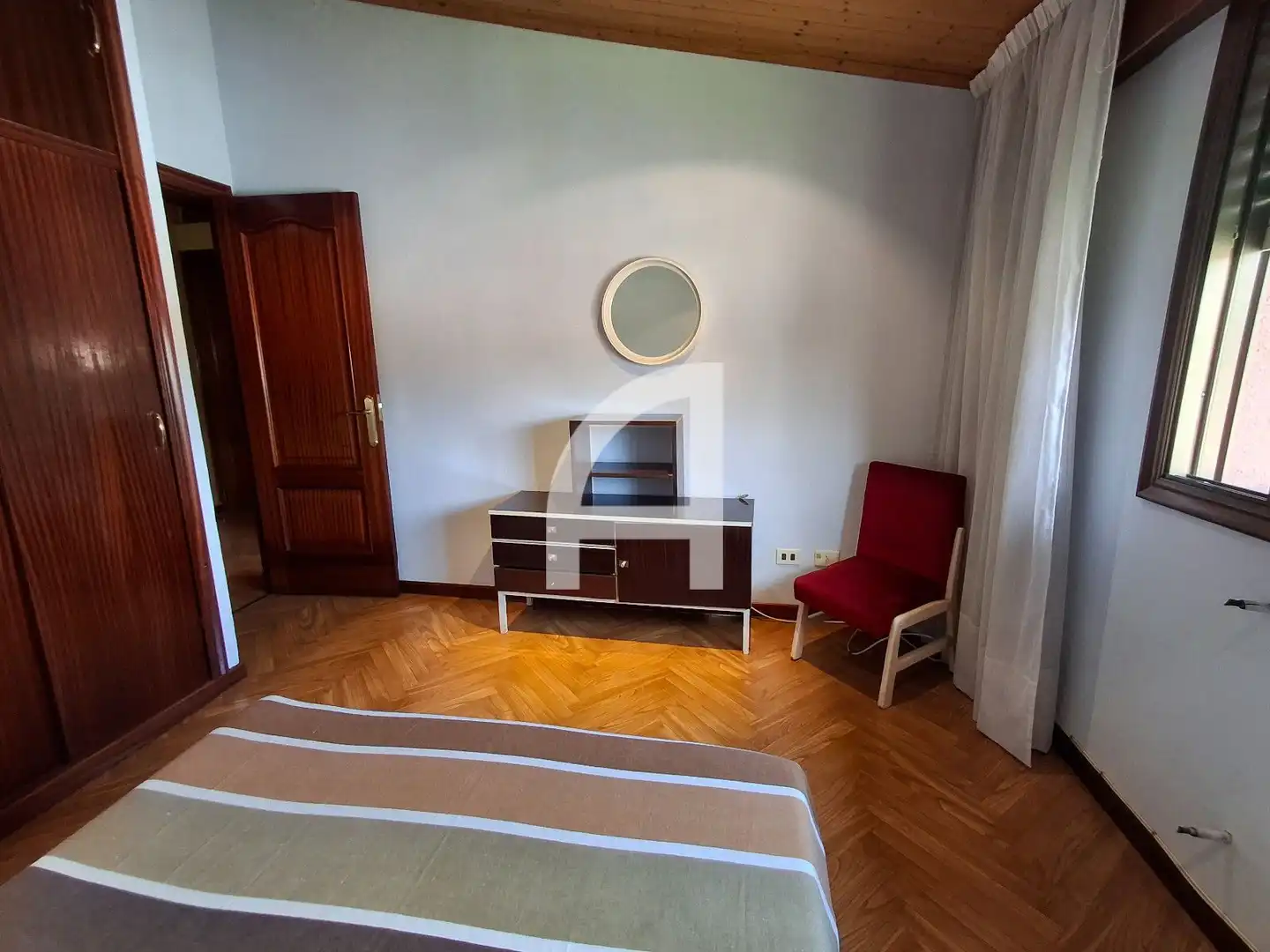 Bedroom of Houses for sale in Vigo   with Private garden, Storage room and Alarm