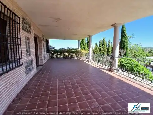 Terrassa de Casa o xalet en venda en Layos amb Jardí privat