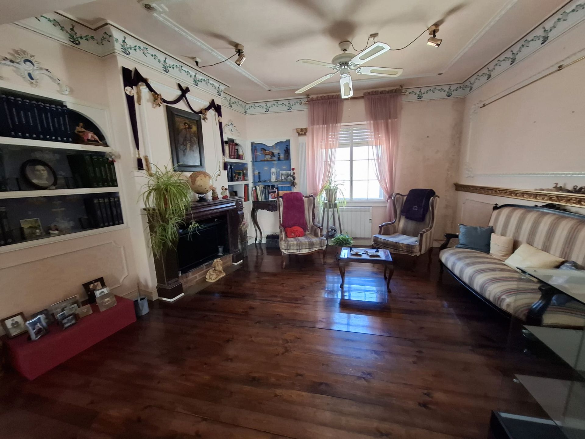 Sala d'estar de Pis en venda en  Logroño amb Aire condicionat, Calefacció i Parquet