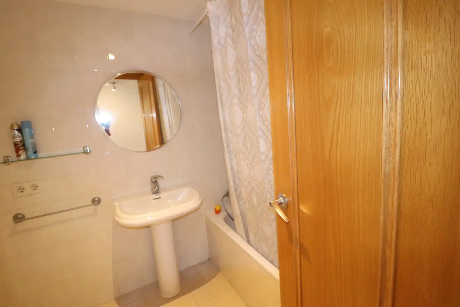 Baño de Piso de alquiler en  Palma de Mallorca con Aire acondicionado, Parquet y Terraza