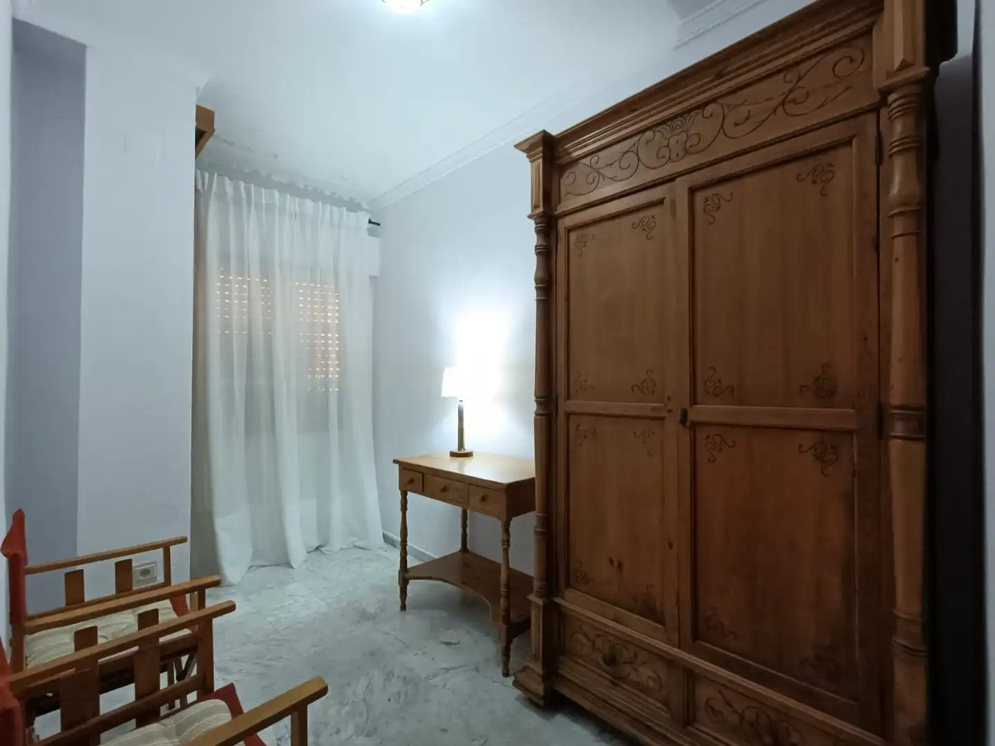 Schlafzimmer von Dachboden zur Miete in Sevilla mit Klimaanlage, Heizung und Terrasse