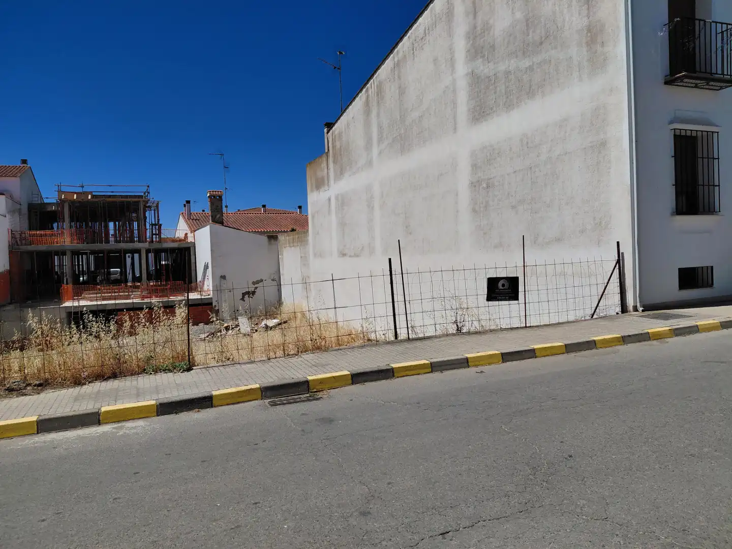 Terreno residencial en venta en Calle Guadalcanal 74, imagen 5