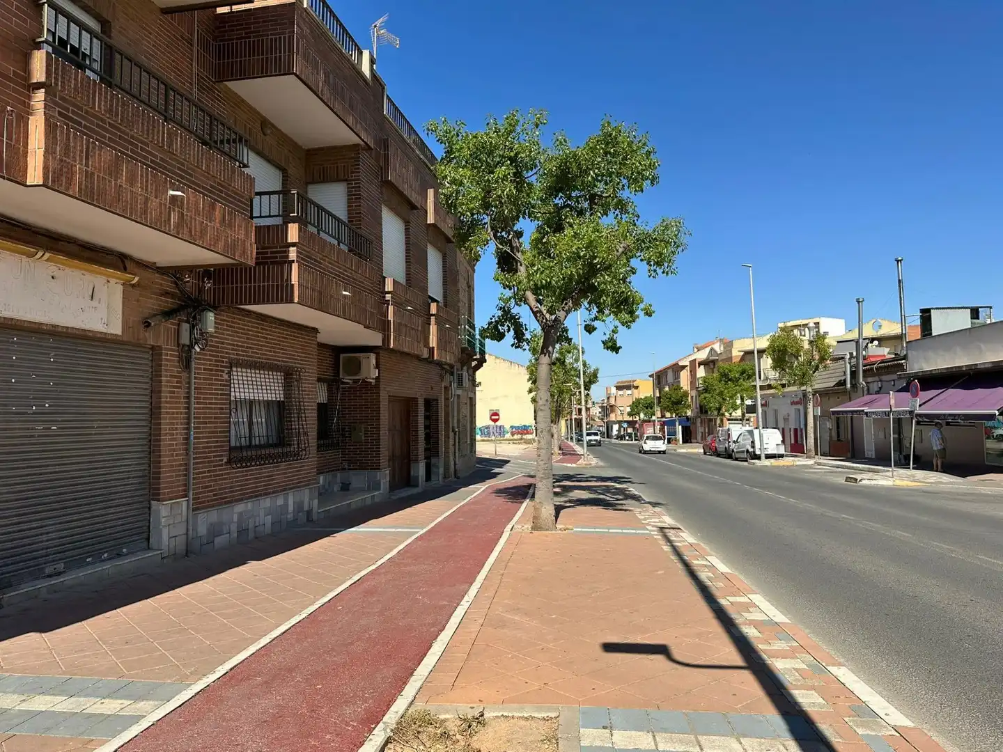 Vista exterior de Local en venda en La Unión