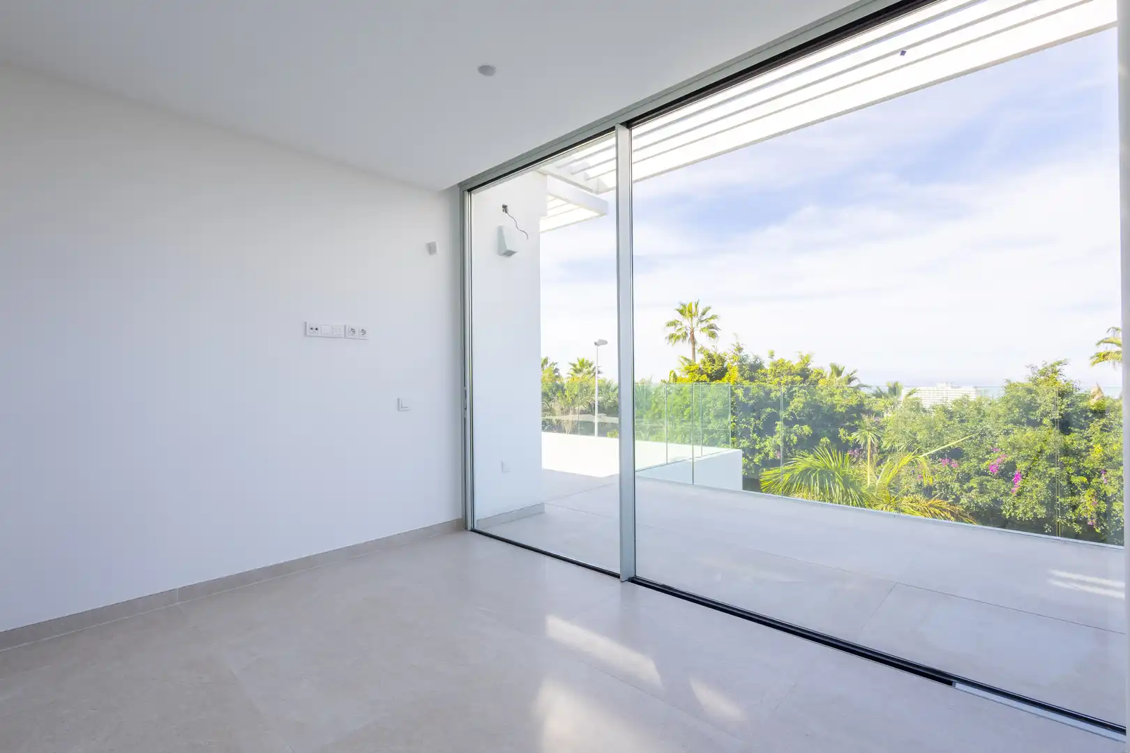Houses for sale in Adeje  with Air Conditioner, Private garden and Terrace
