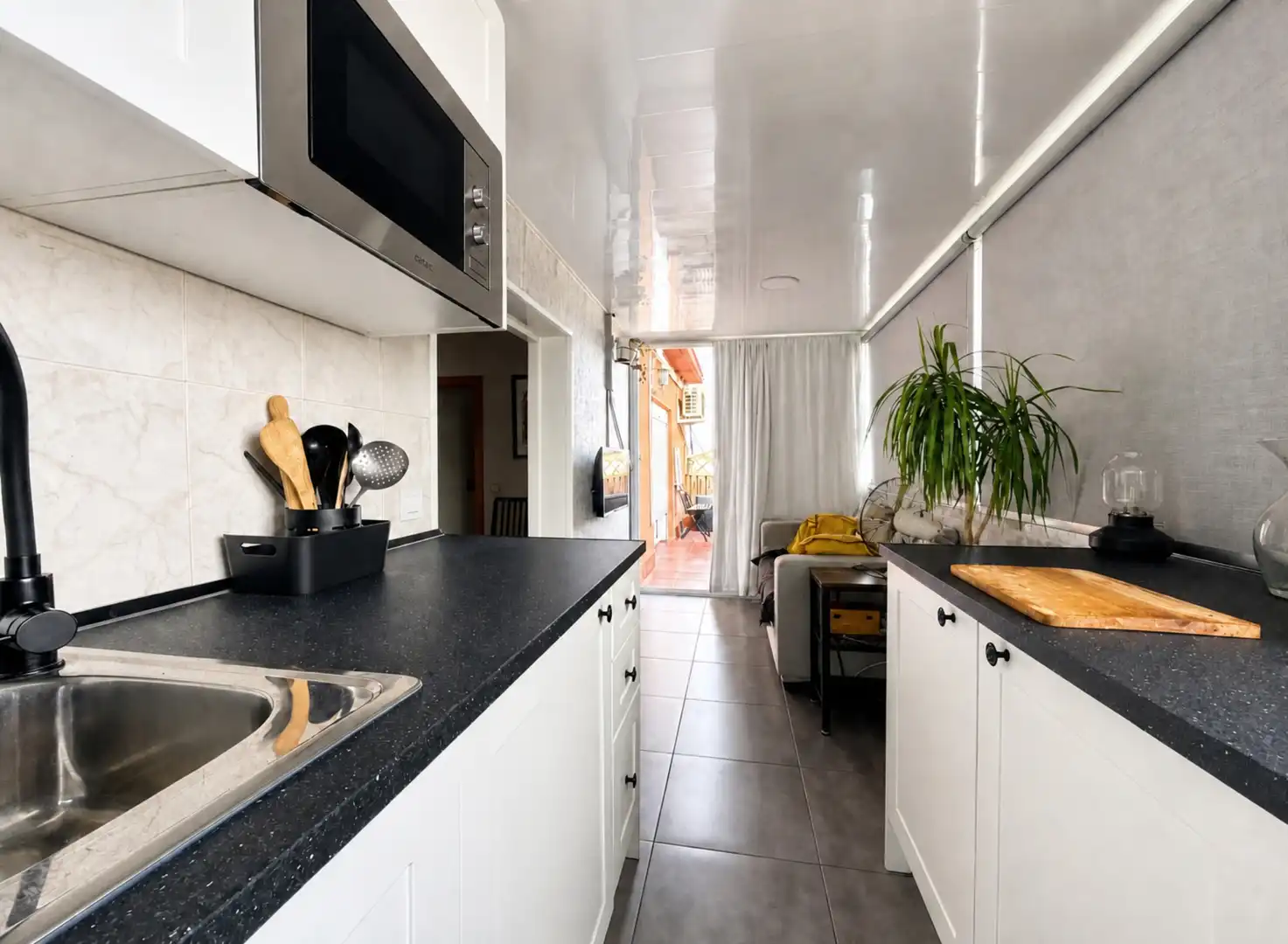 Kitchen of Attic for sale in Barcelona  with Air Conditioner, Terrace and Oven