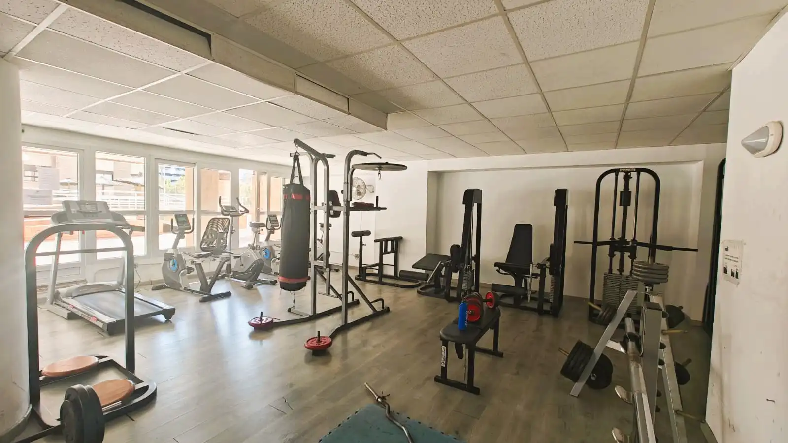 Flat for sale in Valencia  with Air Conditioner, Furnished and Oven