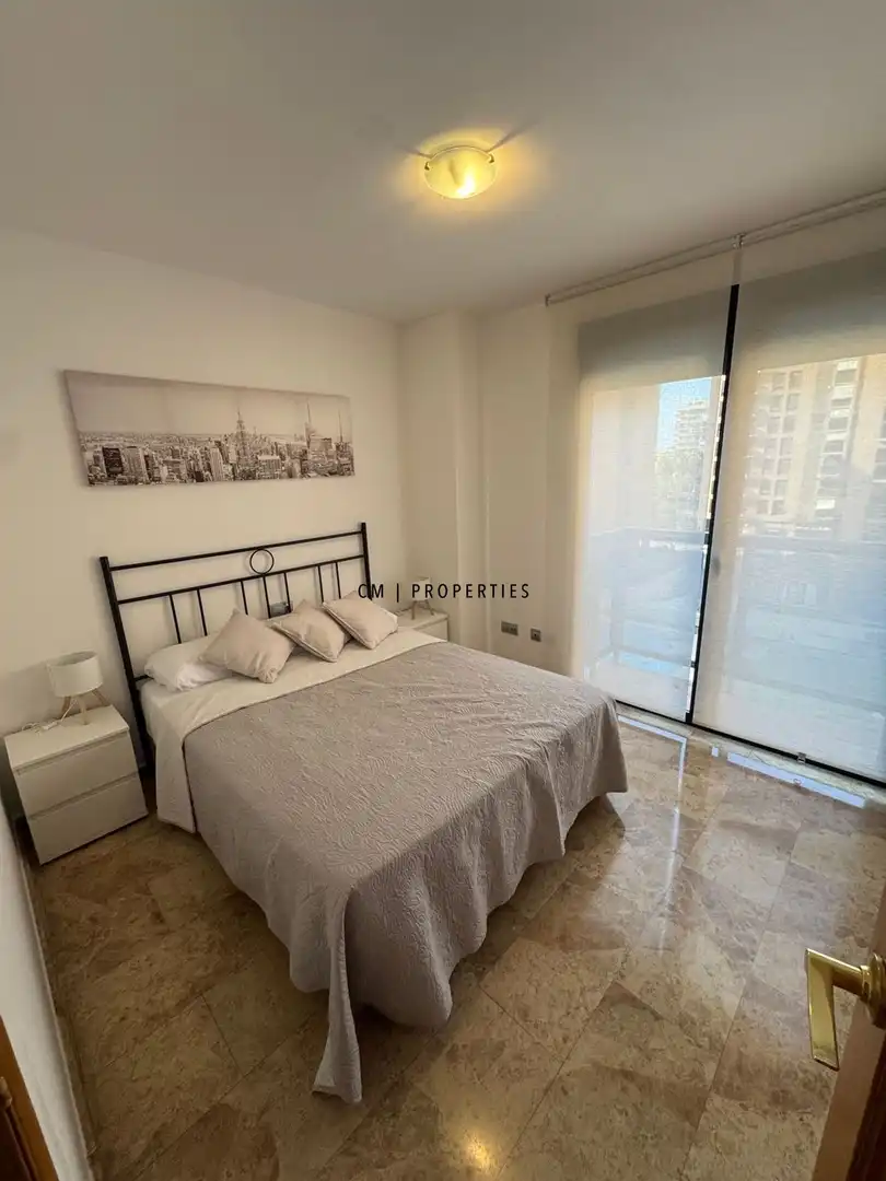 Schlafzimmer von Wohnung zur Miete in Valencia mit Klimaanlage, Heizung und Terrasse