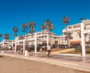 Vista exterior de Apartament en venda en Torremolinos amb Aire condicionat, Moblat i Piscina comunitària