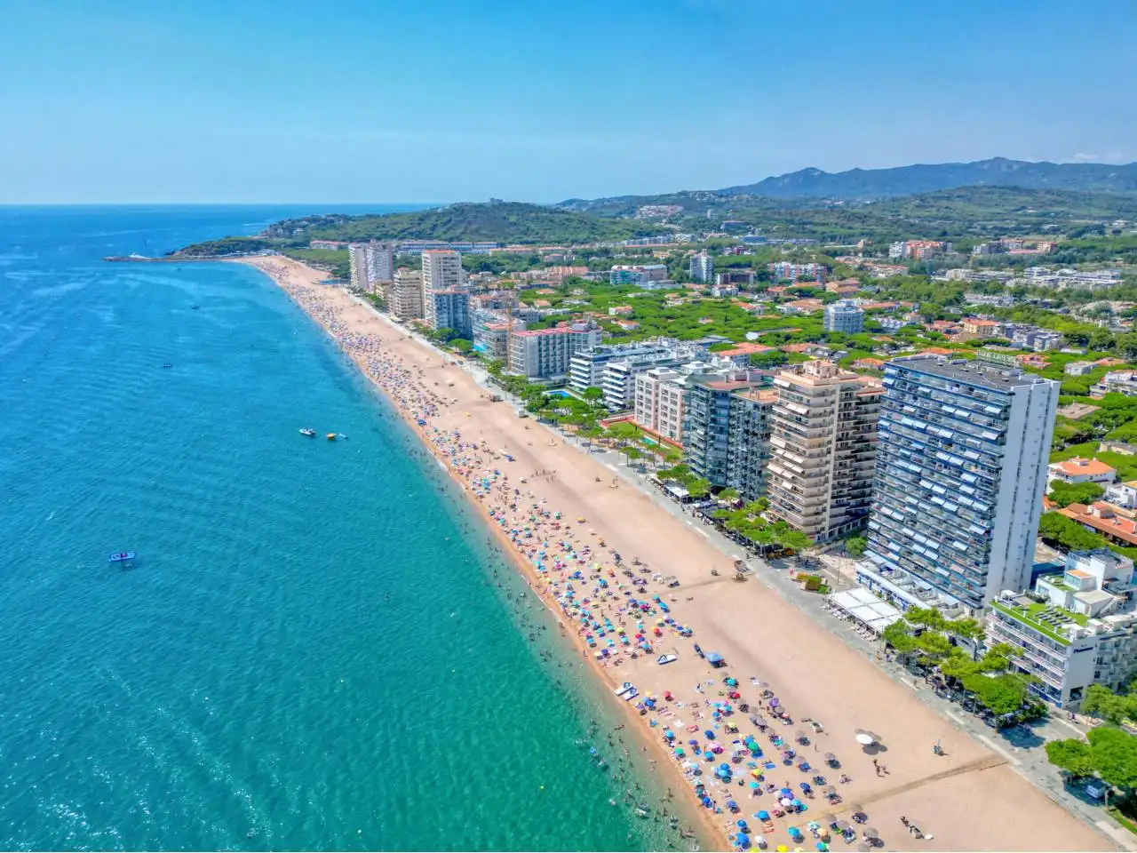 Außenansicht von Wohnungen zum Verkauf in Castell d'Aro, Platja d'Aro i s'Agaró mit Terrasse, Balkon und Alarm