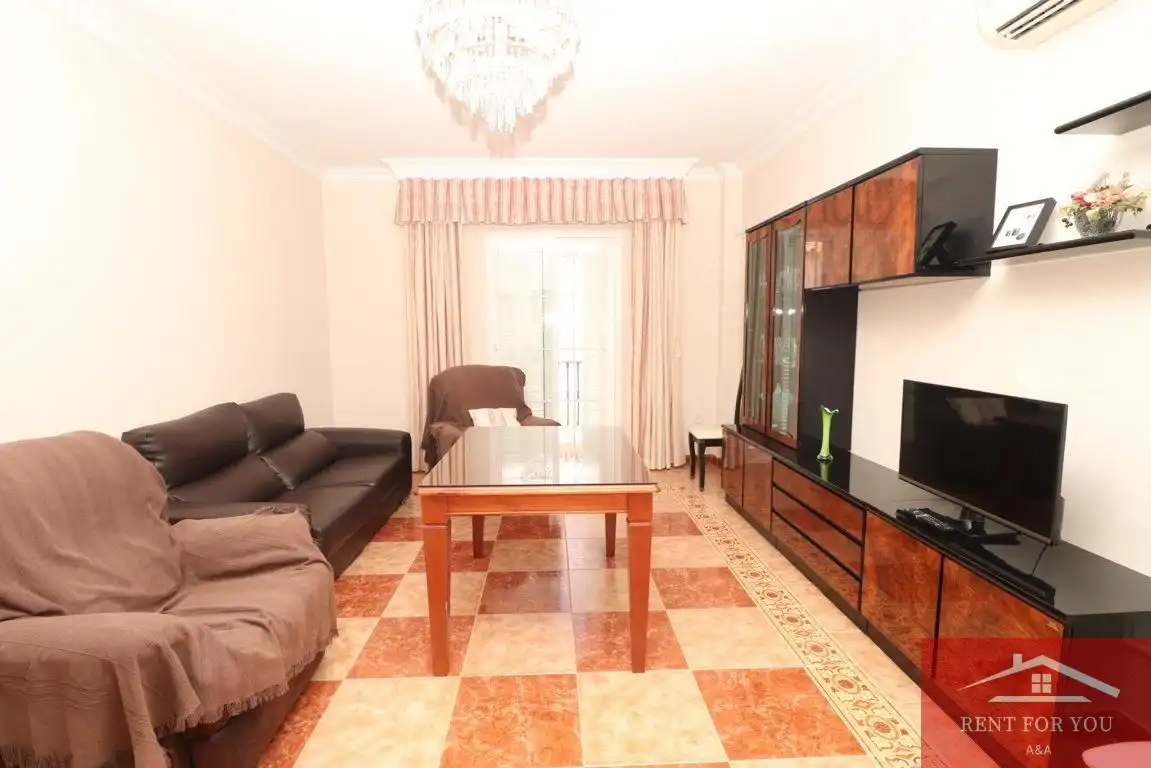 Living room of Flat for rent in Alhaurín El Grande  with Air Conditioner, Furnished and Balcony
