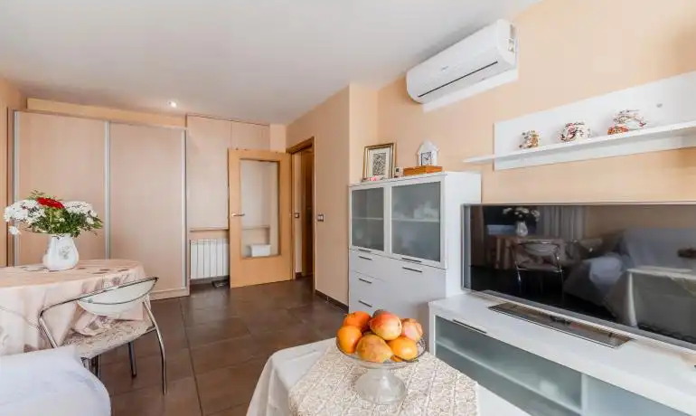 Dormitori de Apartament en venda en Roses amb Calefacció i Moblat