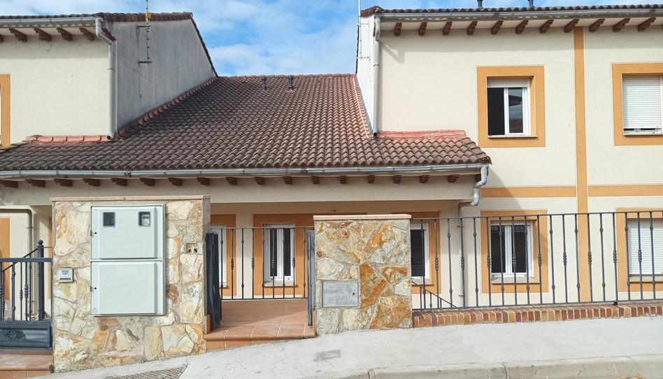 Foto 1 de Casa adosada en venda a Calle Corteceros, Arenas de San Pedro, Ávila